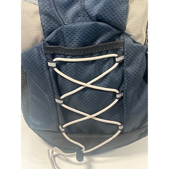 Wenzel Air Channel Blue/Gray Hiking Camping Backpack 16 x 8 x 4 - Picture 7 of 16